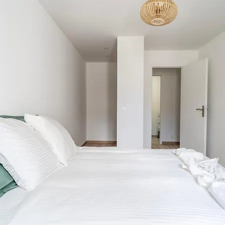 Maison Au Coeur De Avec Garage Et Terrasse 别墅 *