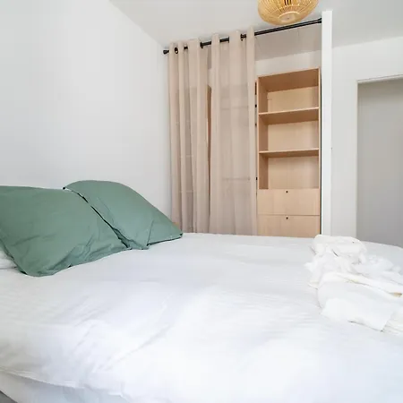 Maison Au Coeur De Avec Garage Et Terrasse * 尼姆