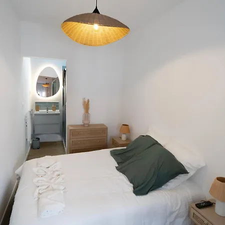 Maison Au Coeur De Avec Garage Et Terrasse 别墅 尼姆